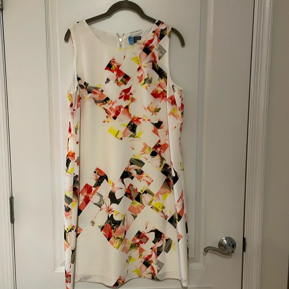 Vince Camuto shift dress
